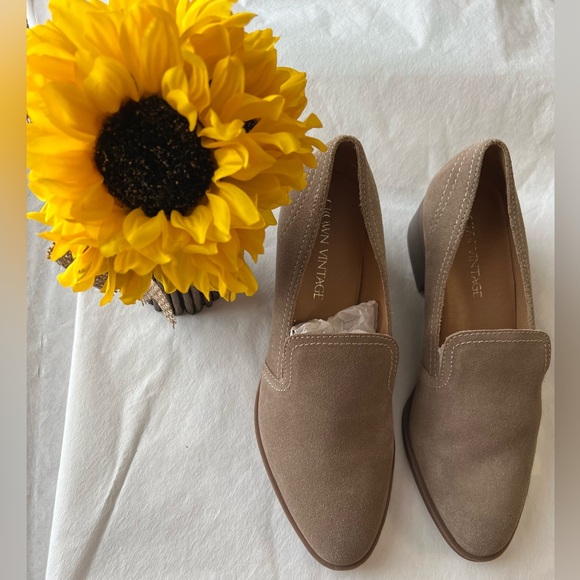 Crown Vintage Shoes - Crown vintage Leather Upper Shoe Camel Color Size 8.5